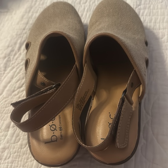 B.O.C. Textured Fabric Clogs Sz 8 - Picture 4 of 6
